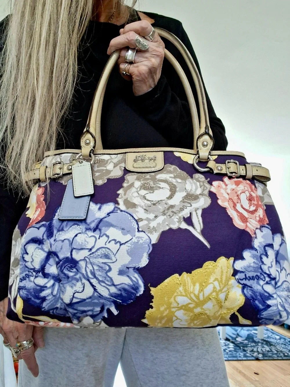 COACH MADISON MAGGIE KARA FLORAL CARRYALL FLORAL BAG - Picture 2 of 13
